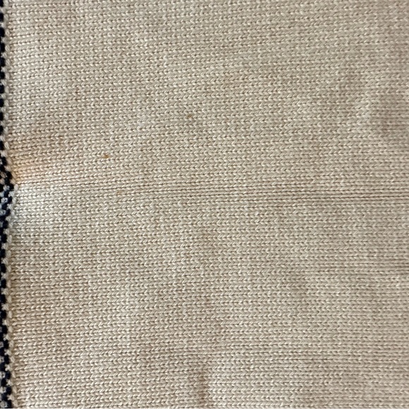 J.Crew size medium sweater, a few stains but seen as in pictures - Picture 4 of 5